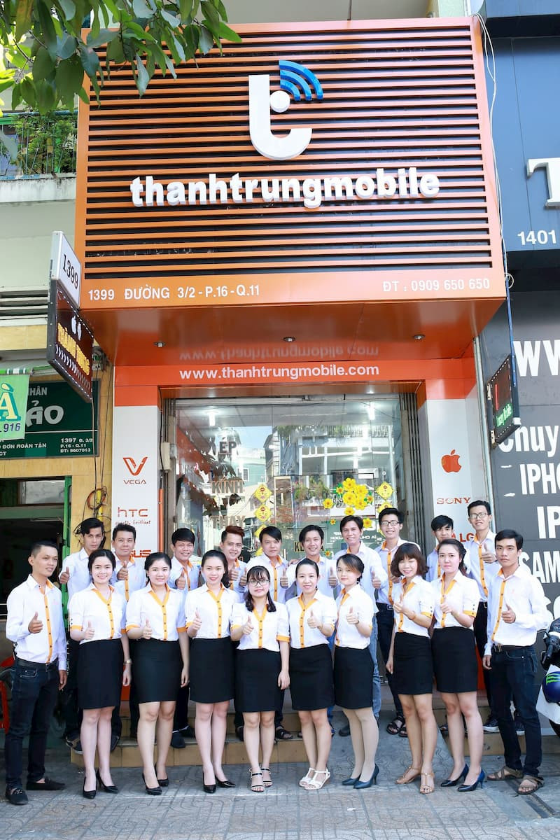 Đội ngũ nhân sự và bộ nhận diện mới 2016