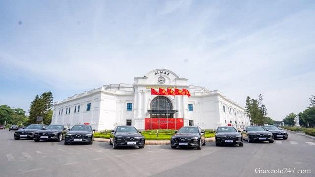 Le ban giao xe VinFast Lux cho ngan hang PGBank 3 - Bàn giao lô xe VinFast Lux cho Ngân hàng TMCP Xăng dầu Petrolimex (PG Bank) Le ban giao xe VinFast Lux cho ngan hang PGBank 3 - Bàn giao lô xe VinFast Lux cho Ngân hàng TMCP Xăng dầu Petrolimex (PG Bank)