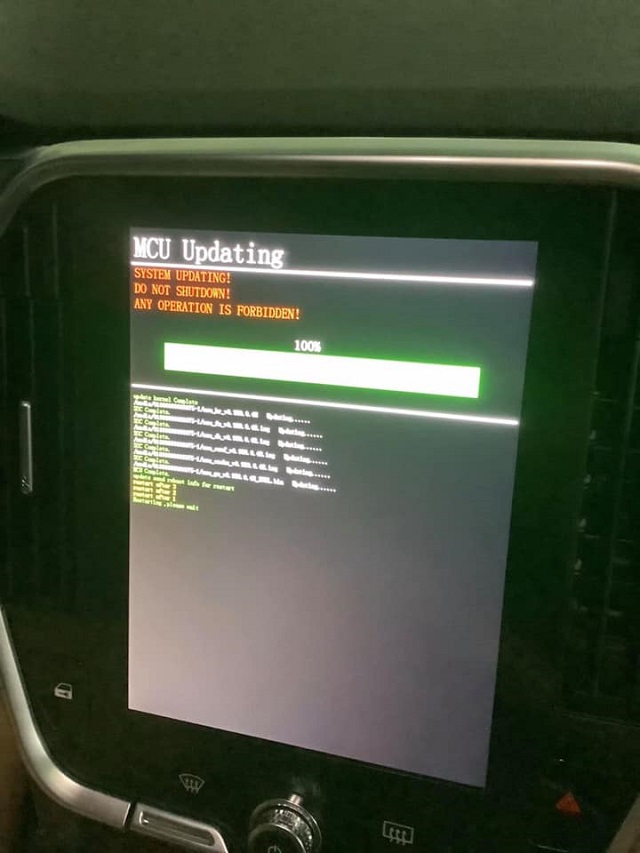 Nang-cap-Apple-Carplay-cho-VinFast-Lux-tai-nha-trong-not-nhac-1.jpg