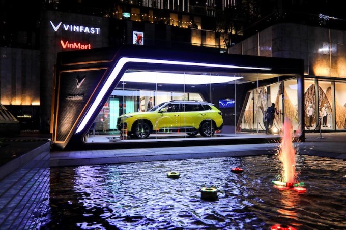 Chiếc SUV của VinFast tại khu trưng bày.